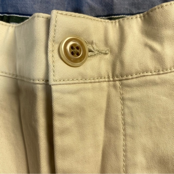 L.L. Bean Cream Flat Front Shorts with Timeless Appeal 38W - Picture 11 of 14